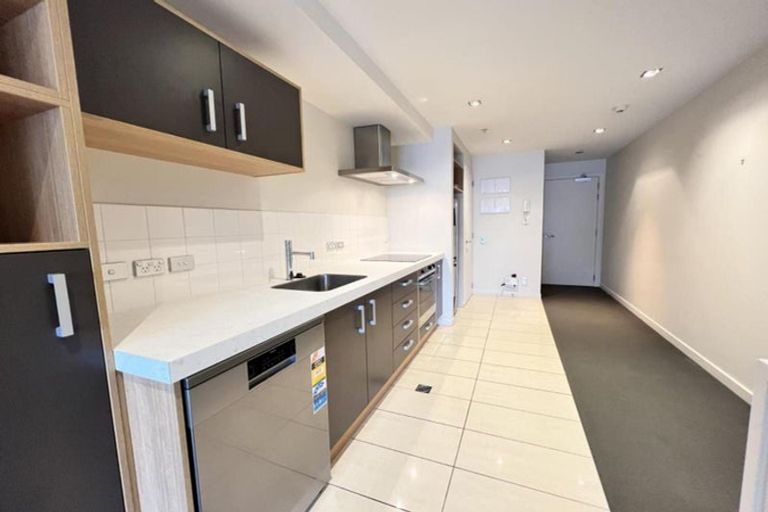 Photo of property in Monument Apartments, 2b/245 Wakefield Street, Te Aro, Wellington, 6011