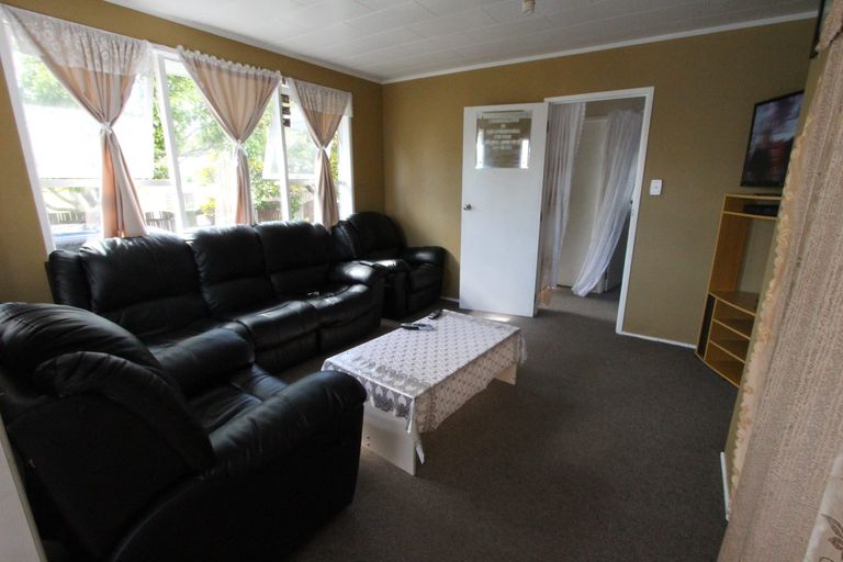 Photo of property in 27 Zelda Avenue, Clover Park, Auckland, 2023