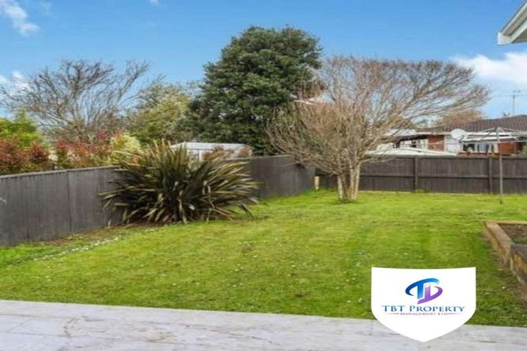 Photo of property in 5 Astor Place, Manurewa, Auckland, 2102