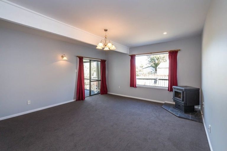 Photo of property in 2/21 Ashmole Street, Woolston, Christchurch, 8023