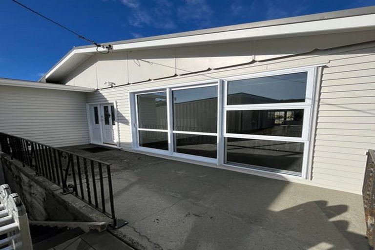Photo of property in 367a Karori Road, Karori, Wellington, 6012