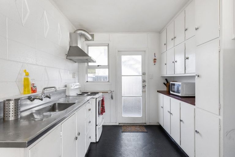 Photo of property in 4/41 Kawaka Street, Mount Maunganui, 3116