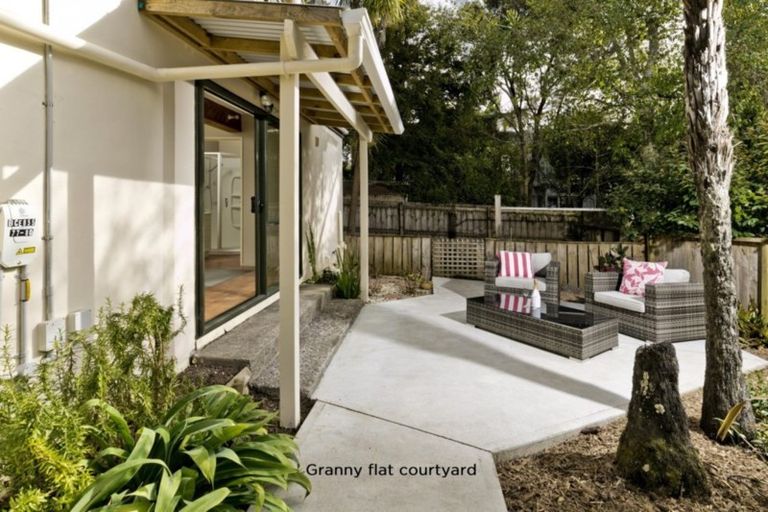 Photo of property in 5 Waipuia Place, Greenhithe, Auckland, 0632