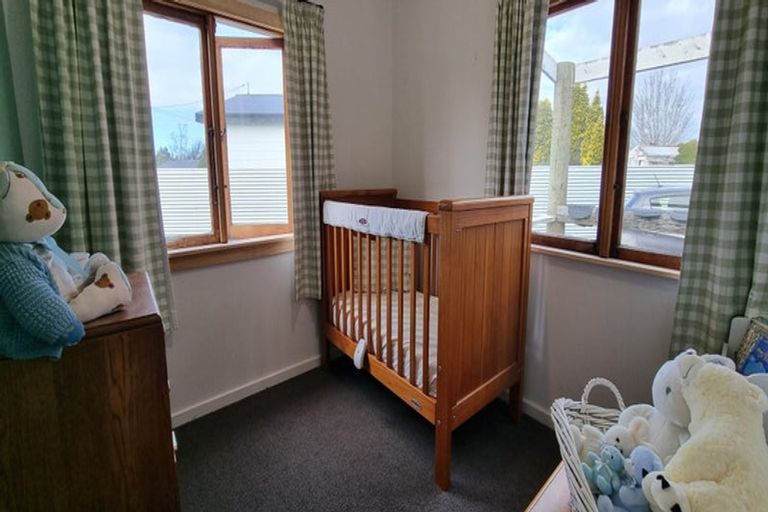 Photo of property in 17 Cornwall Street, Mossburn, 9792