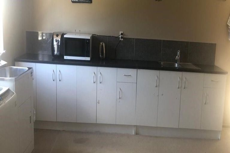 Photo of property in 8a Lyell Court, Clover Park, Auckland, 2019