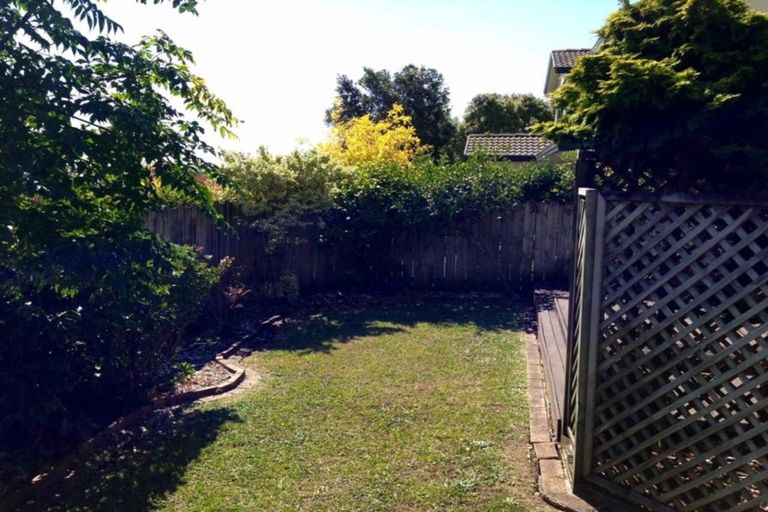 Photo of property in 1/47 Wiltshire Place, Somerville, Auckland, 2014