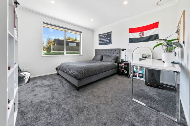 Photo of property in 9 Fitzgerald Road, Drury, 2113