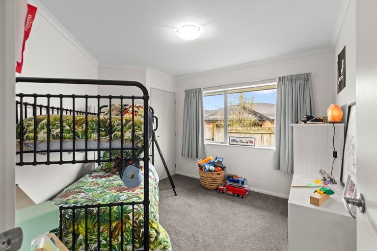 Photo of property in 33 Masefield Terrace, Kelvin Grove, Palmerston North, 4414