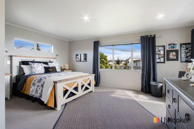 Photo of property in 287 Seaforth Road, Waihi Beach, 3611