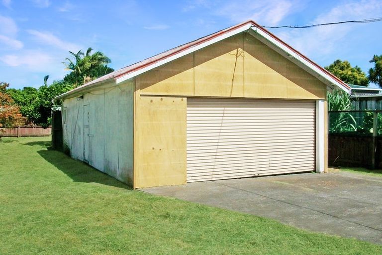 Photo of property in 614 Te Atatu Road, Te Atatu Peninsula, Auckland, 0610