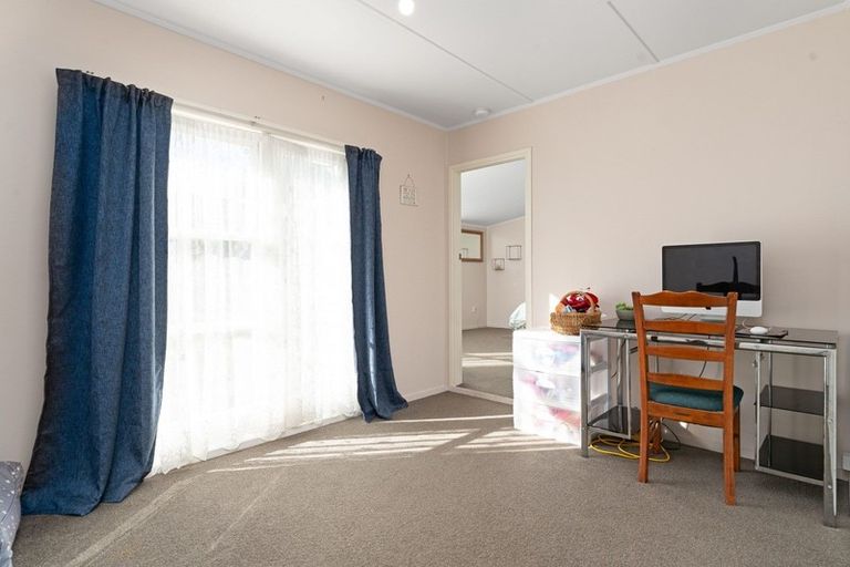 Photo of property in 45f Brandon Street, Featherston, 5710