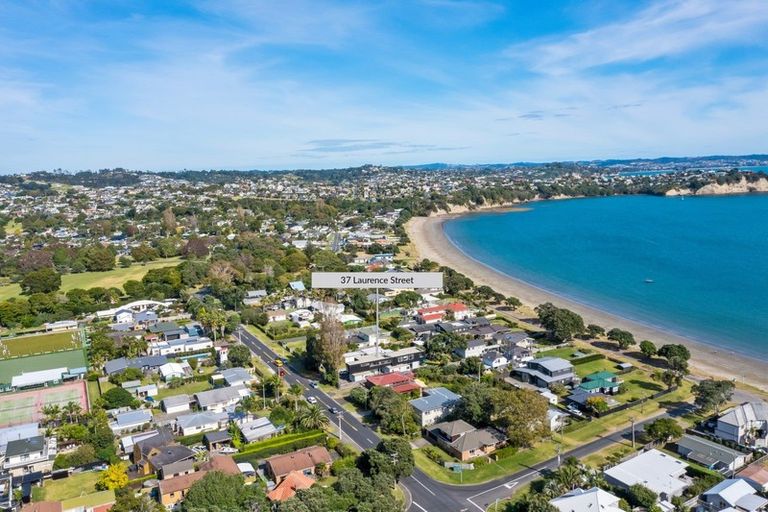 Photo of property in 37 Laurence Street, Manly, Whangaparaoa, 0930