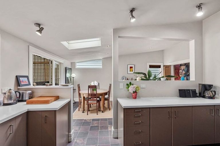 Photo of property in 5 Shoal Bay Road, Devonport, Auckland, 0624