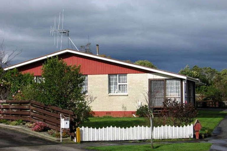 Photo of property in 5 Christian Place, Awapuni, Palmerston North, 4412