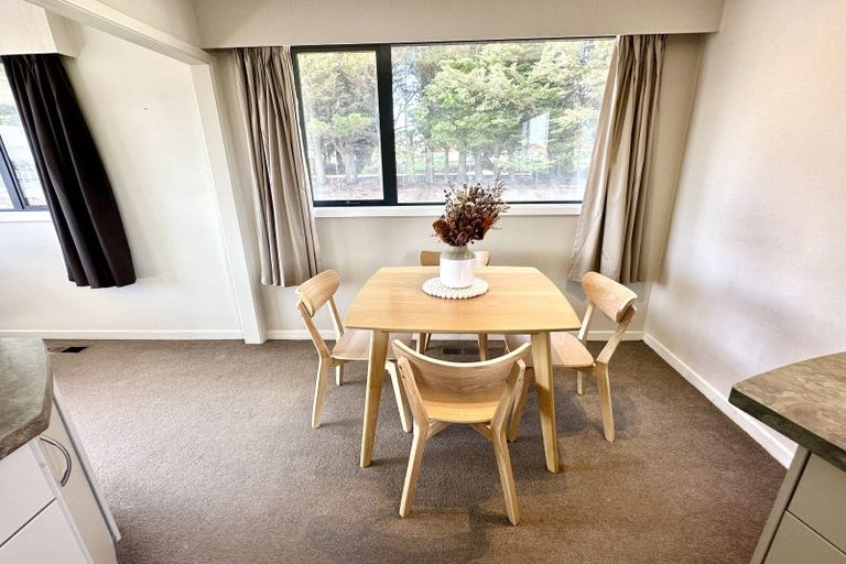 Photo of property in 77 Nichol Street, Heidelberg, Invercargill, 9812