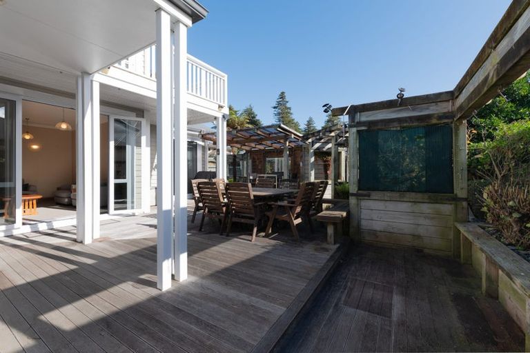 Photo of property in 16 Thistlewood Avenue, Hamilton East, Hamilton, 3216