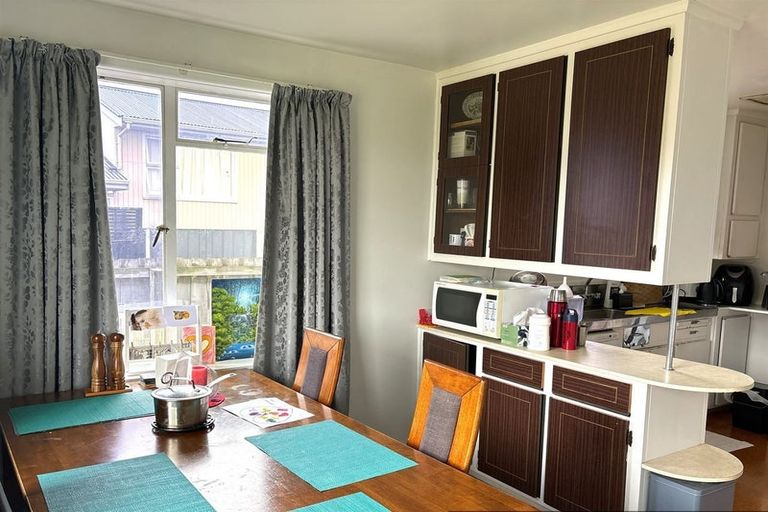 Photo of property in 2/223 Springfield Road, St Albans, Christchurch, 8014