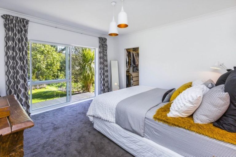 Photo of property in 54 Whitemans Road, Silverstream, Upper Hutt, 5019