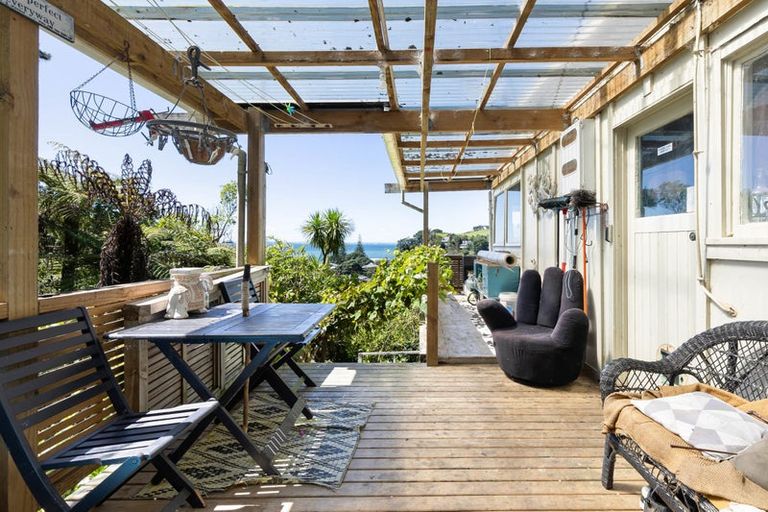 Photo of property in 10 Cochrane Avenue, Arkles Bay, Whangaparaoa, 0932