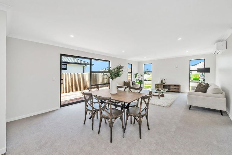 Photo of property in 66 Suffolk Drive, Kirwee, 7571