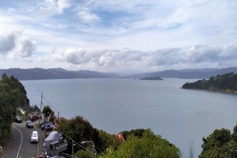 Photo of property in 112 Grafton Road, Roseneath, Wellington, 6011