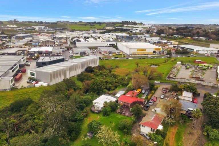 Photo of property in 14 Blue Gum Avenue, Silverdale, 0932