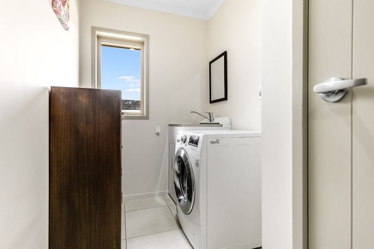 Photo of property in 21 Wiltshire Drive, Huntington, Hamilton, 3210