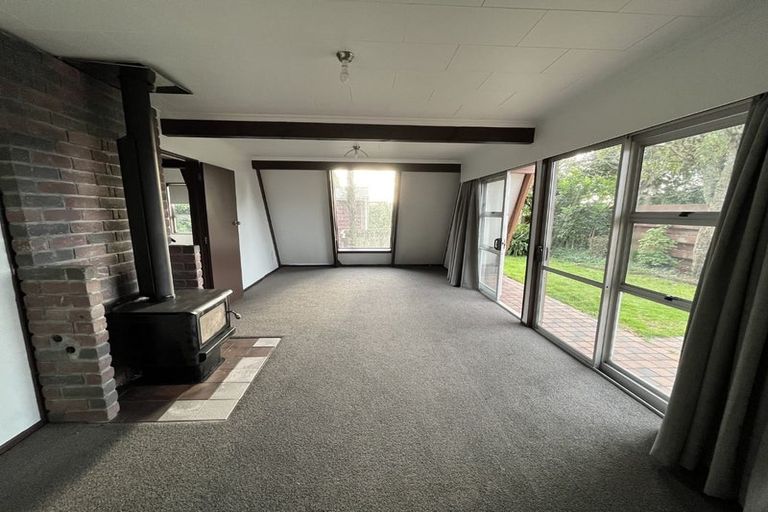 Photo of property in 55 Manu Crescent, Upper Vogeltown, New Plymouth, 4310