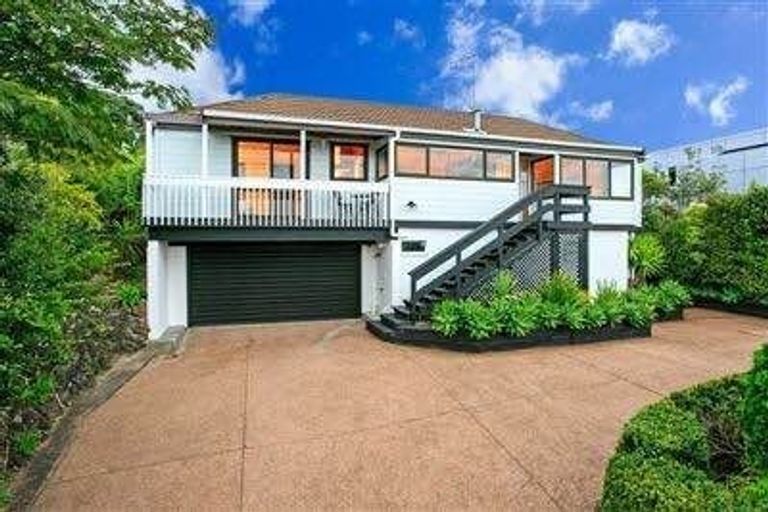 Photo of property in 2/18 Long Bay Drive, Torbay, Auckland, 0630
