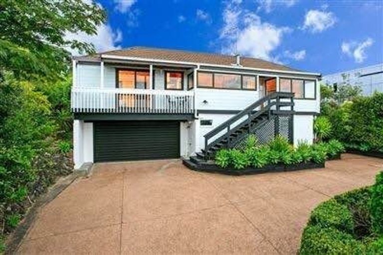 Photo of property in 2/18 Long Bay Drive, Torbay, Auckland, 0630