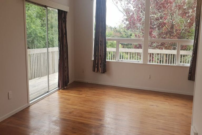 Photo of property in 71a Park Rise, Campbells Bay, Auckland, 0630