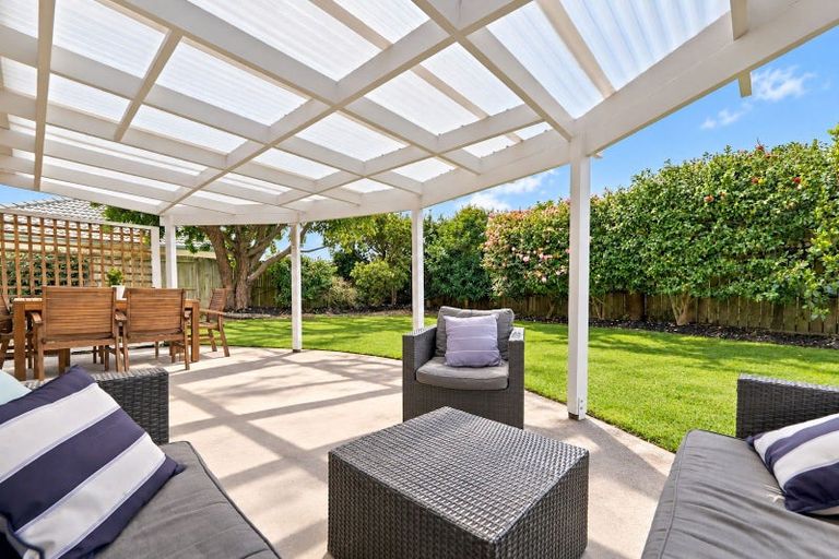 Photo of property in 8 Evergreen Glade, Papamoa Beach, Papamoa, 3118