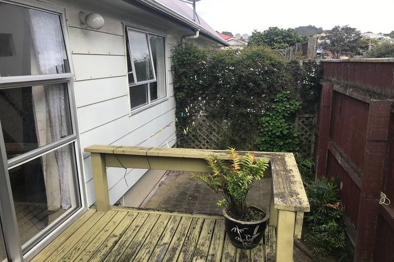 Photo of property in 2/12 Cardall Street, Newtown, Wellington, 6021