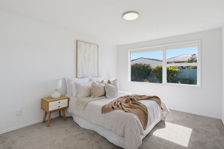 Photo of property in 1/17 Lake Terrace Road, Burwood, Christchurch, 8061