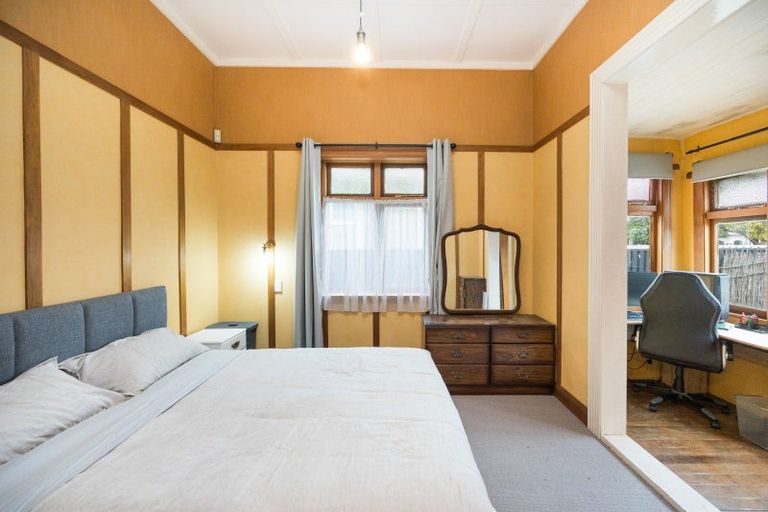 Photo of property in 148 Featherston Street, Palmerston North, 4410