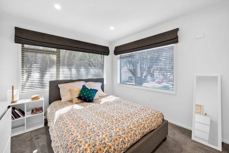 Photo of property in 2 Wakefield Street, Welbourn, New Plymouth, 4310