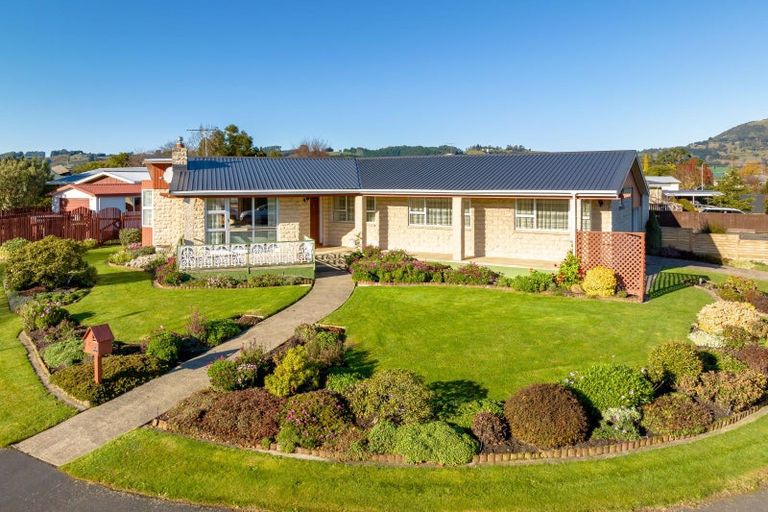 Photo of property in 2 Rowan Place, Mosgiel, 9024