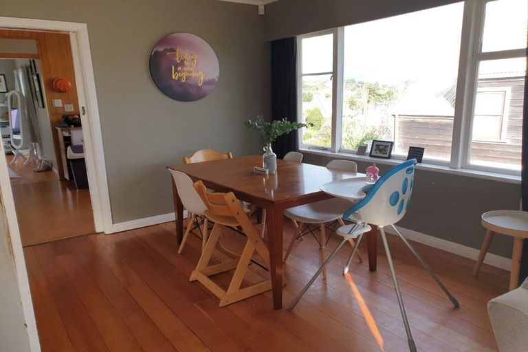 Photo of property in 12 Herewini Street, Titahi Bay, Porirua, 5022