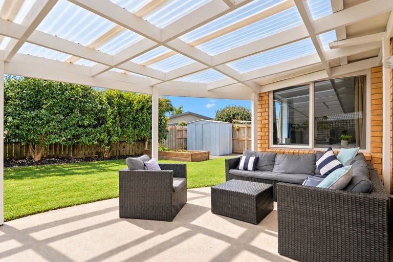Photo of property in 8 Evergreen Glade, Papamoa Beach, Papamoa, 3118