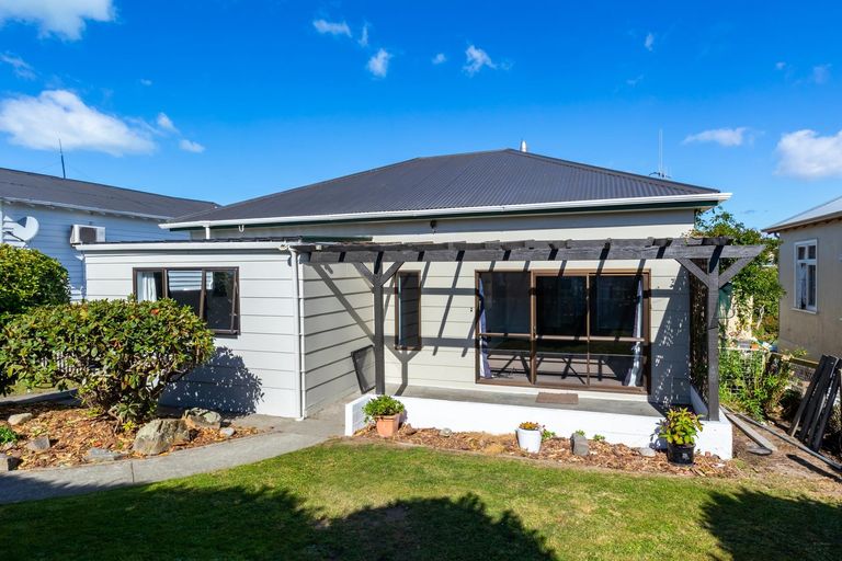 Photo of property in 18 Baker Street, West End, Timaru, 7910