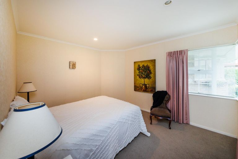 Photo of property in 5 Olive Grove, Highbury, Palmerston North, 4412