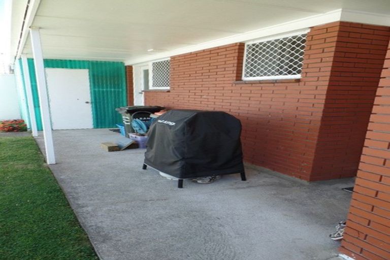 Photo of property in 2 Tupaea Place, Otumoetai, Tauranga, 3110