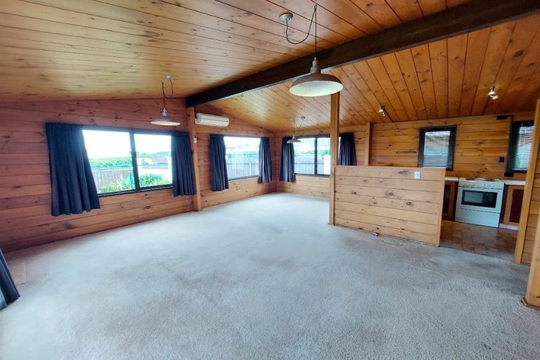 Photo of property in 21 Puketotara Street, Highlands Park, New Plymouth, 4312