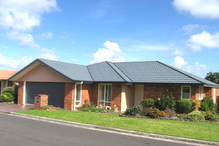 Photo of property in 57 Kingdale Road, Henderson, Auckland, 0610