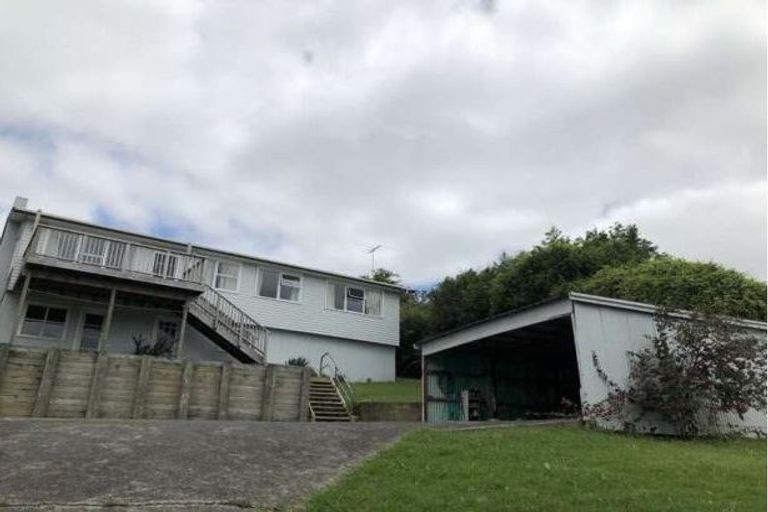 Photo of property in 11 Blanc Road, Silverdale, 0932