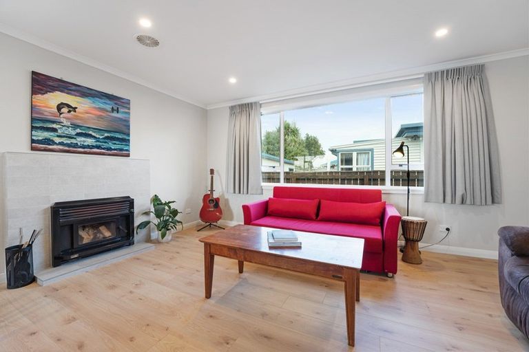 Photo of property in 10 Saxton Road, Upper Vogeltown, New Plymouth, 4310