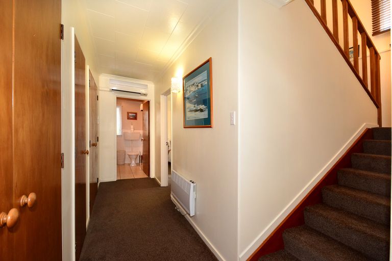 Photo of property in 46 Pioneer Crescent, Helensburgh, Dunedin, 9010