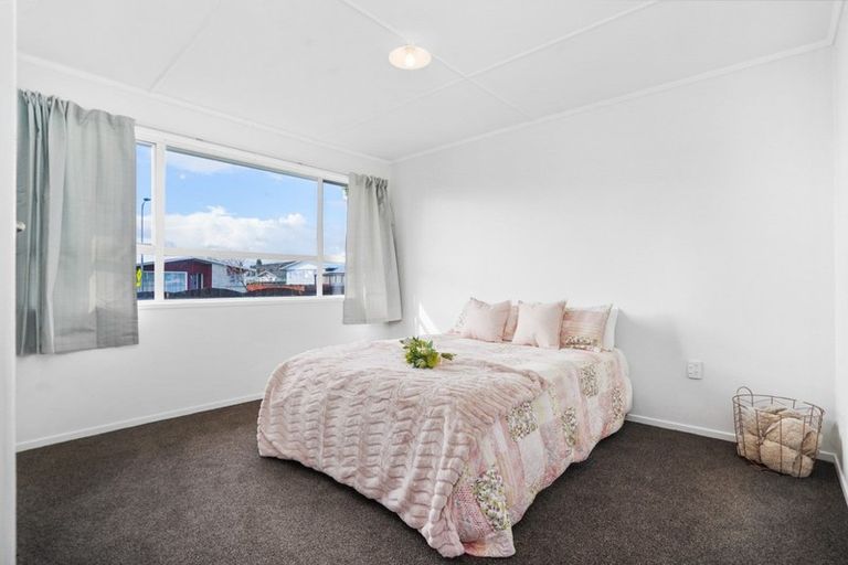 Photo of property in 11 Holmes Street, Nawton, Hamilton, 3200