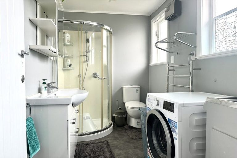 Photo of property in 18 Langford Street, Naenae, Lower Hutt, 5011