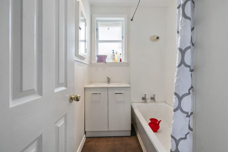 Photo of property in 22 Duff Crescent, Highbury, Palmerston North, 4412